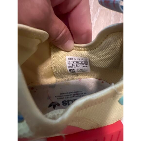 Adidas NMD R1 Kevin Lyons Shoes MultiColored Yellow Bright Coral Men Size 5 W6.5 - Picture 7 of 7